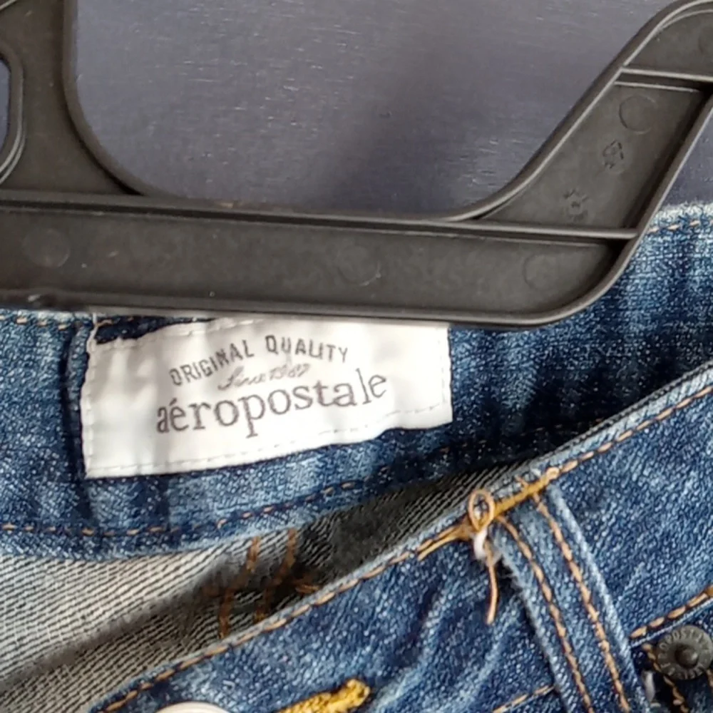 Aeropostale original distressed mini jean shorts size 3/4 - Picture 2 of 6